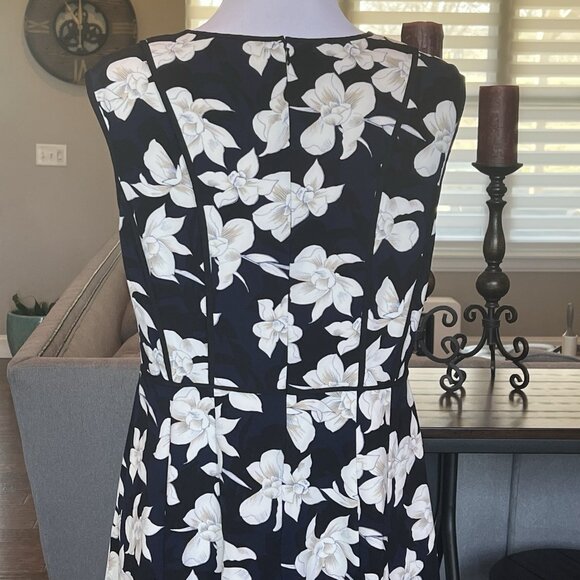 Ann Taylor Dress Women’s 14 Midi Black Navy White Floral Stretch Fit & Flare - Picture 8 of 13